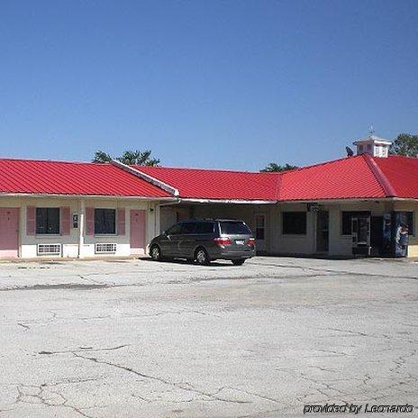 Super 7 Inn-Siloam Springs Екстериор снимка