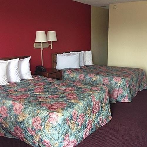 Super 7 Inn-Siloam Springs Екстериор снимка