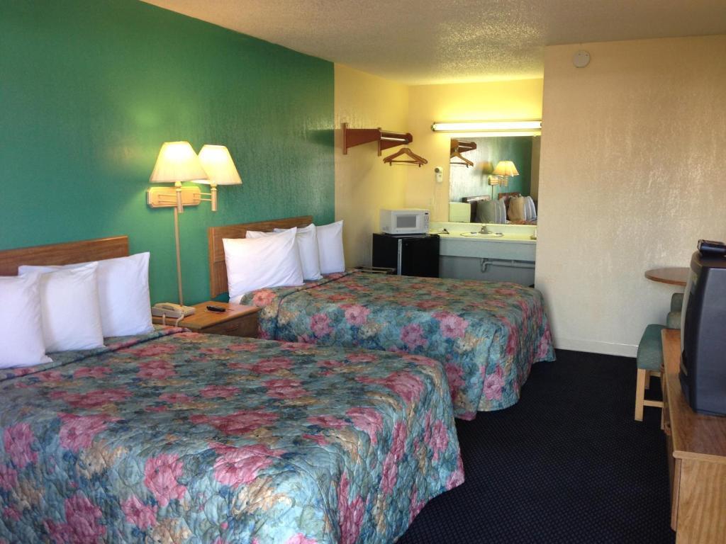 Super 7 Inn-Siloam Springs Стая снимка